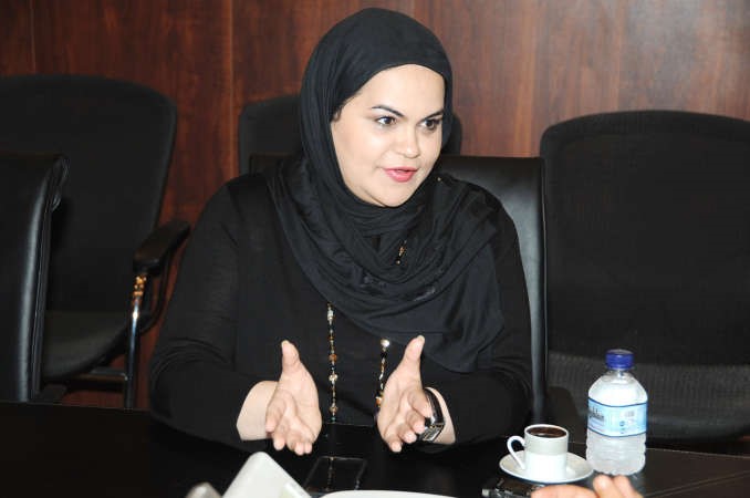 لطيفة اللوغاني لـ «الأنباء»: التعاملات في مجتمعنا تحتاج إلى وقفة وأتمنى أن تتبنى «التربية» إدخال مادة الإتيكيت وفنون التعامل الراقي ضمن المناهج الدراسية