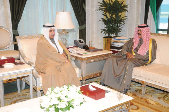 سمو نائب الامير وولي العهد الشيخ نواف الاحمد مستقبلا د عبدالمحسن المدعج 