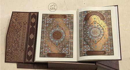 بالصور.. مجمع الملك فهد يصدر النسخة الجديدة من القرآن بمقاس جديد ولون عاجي ومواصفات عالية