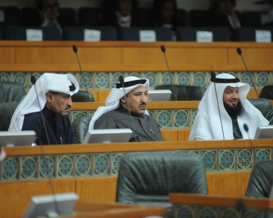 داحمد بن مطيع وسعد الخنفور ومحمد طنا﻿