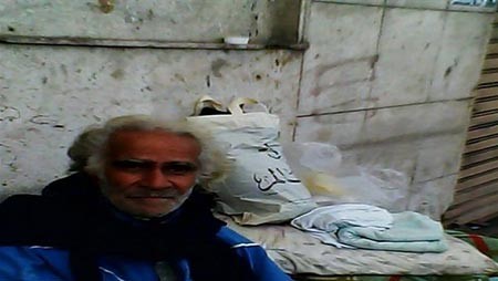 بالفيديو.. فنان مصري شهير مثَّل مع سعاد حسني يتسول في شوارع القاهرة 