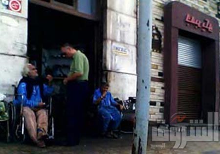 بالفيديو.. فنان مصري شهير مثَّل مع سعاد حسني يتسول في شوارع القاهرة 