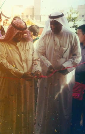 وليد العومي وسعود السهو خلال افتتاح الخيمة الثقافية﻿