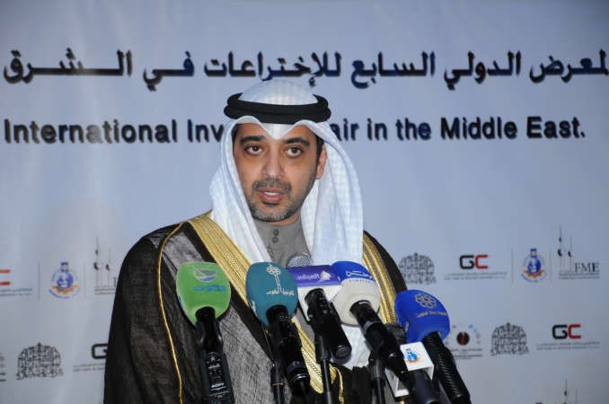 الشيخ محمد العبدالله متحدثا في حفل الافتتاح