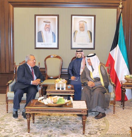  سمو رئيس مجلس الوزراء الشيخ جابر المبارك مستقبلا د عبدالرؤوف الروابدة ﻿
