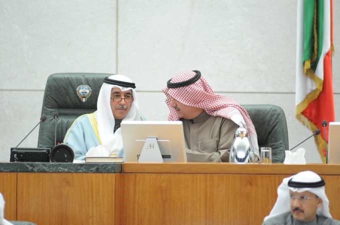 عيسى الكندري وم عادل الخرافي﻿