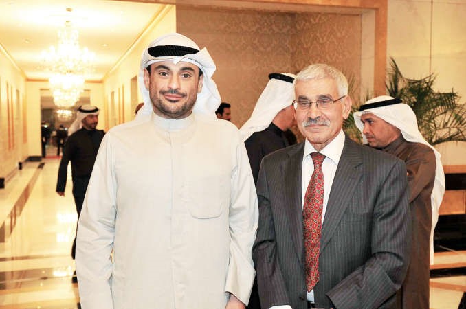 عمر الغانم مرحبا بالدكتور عدنان شهاب الدين﻿