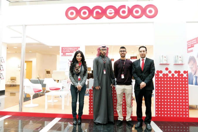 فريق Ooredoo بقيادة مدير ادارة الموارد البشرية عمر البسام من اليمين
