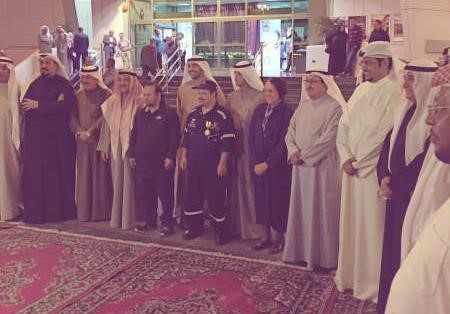 علي حسن ونورية السداني ورئيس واعضاء مجلس ادارة تعاونية الروضة وحولي وعدد من المشاركين خلال الحفل