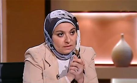 بالفيديو.. هبة قطب ترد على سؤال: «كيف تعرف أن زوجتك عذراء؟»