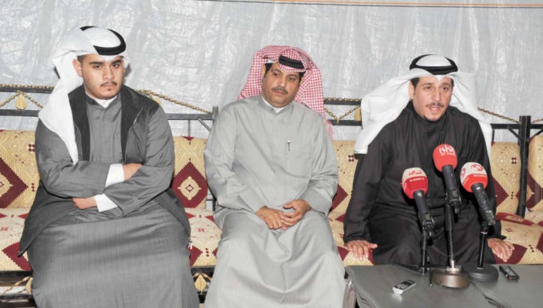 جانب من المؤتمر الصحافي