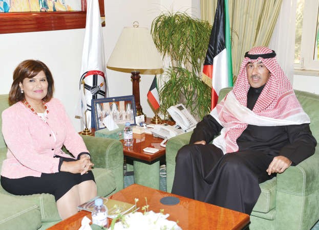 الشيخ فواز الخالد مستقبلا نبيلة العنجري
