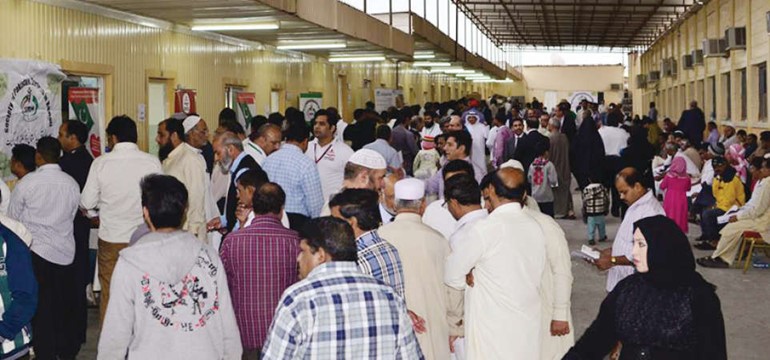 عدد كبير من المراجعين خلال المعسكر