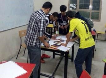 عدد من اعضاء النادي خلال ممارسة الانشطة المختلفة 