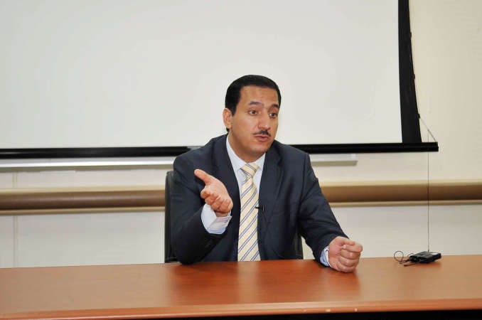 دجاسم الهاشل متحدثا خلال المؤتمر الصحافي 	اسامة ابوعطية﻿