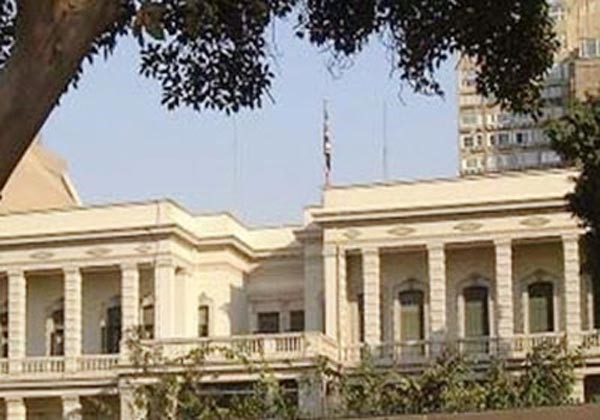 السفارة البريطانية في القاهرة تعلق خدماتها العامة لأسباب أمنية
