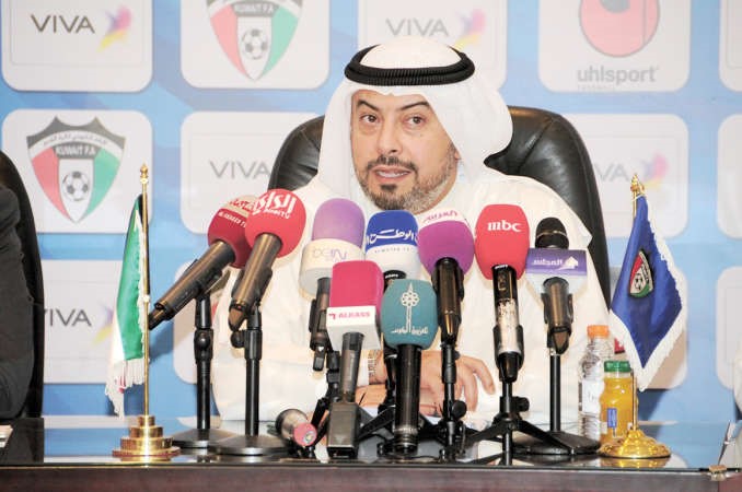الشيخ طلال الفهد يتحدث للصحافيينهاني الشمري﻿