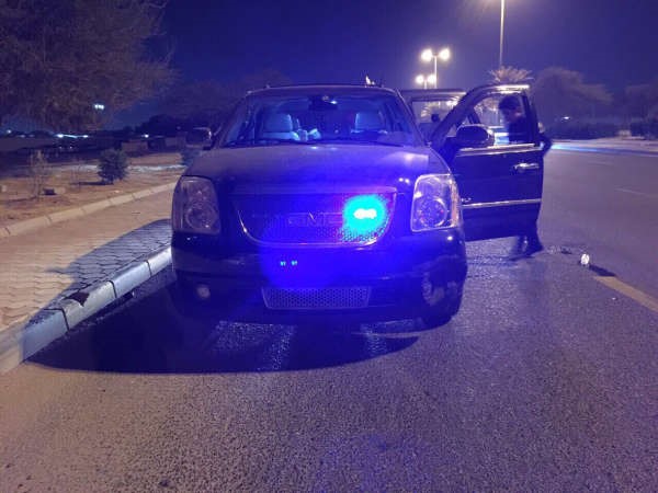 مركبة المشتبه بهم تشبه الى حد بعيد دوريات حماية الشخصيات