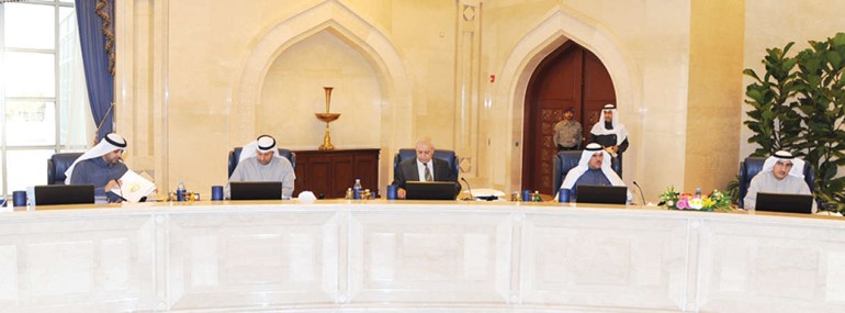 معبدالعزيز الابراهيم والشيخ سلمان الحمود ودبدر العيسى ودعلي العبيدي والشيخ محمد العبدالله﻿