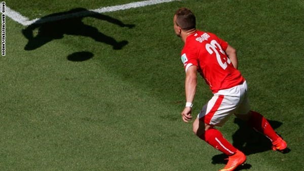 اللاعب السويسري كردان شاكيري