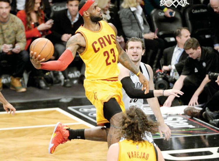 غولدن ستايت يواصل ضرب منافسيه في الـ «NBA»