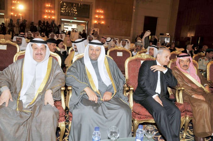 الشيخ د سالم الجابر ود بدر العيسى ود علي العبيدي وعيسى الكندري قاسم باشا