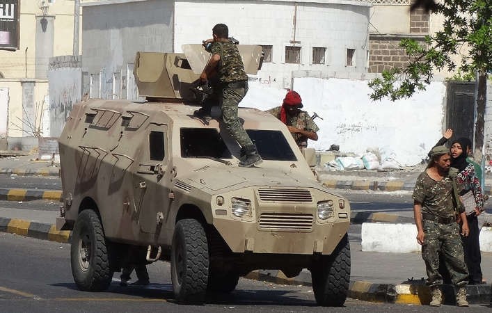 قوات الامن اليمنية تنتشر في عدن عقب مظاهرة للحراك الجنوبي امس الاولافپ﻿