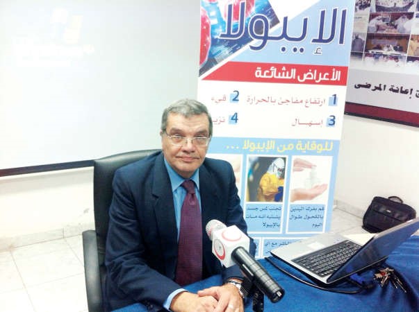 دعبدالرحمن لطفي خلال المحاضرة
