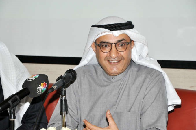 رئيس مجلس ادارة VIVA عادل الرومي متحدثا خلال المؤتمر
