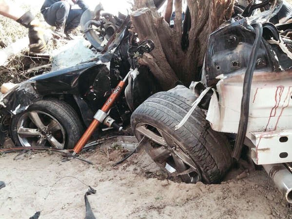 المركبة يصعب التعرف على نوعها نتيجة قوة الحادث ﻿