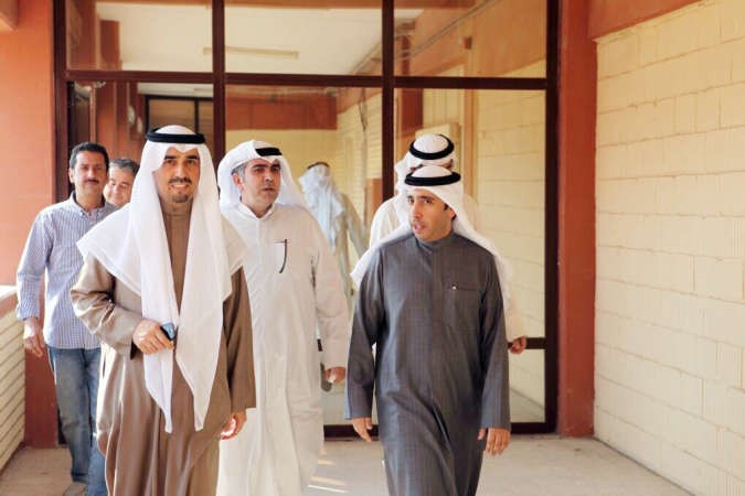 الديهان وحيات والعصيمي اثناء الجولة