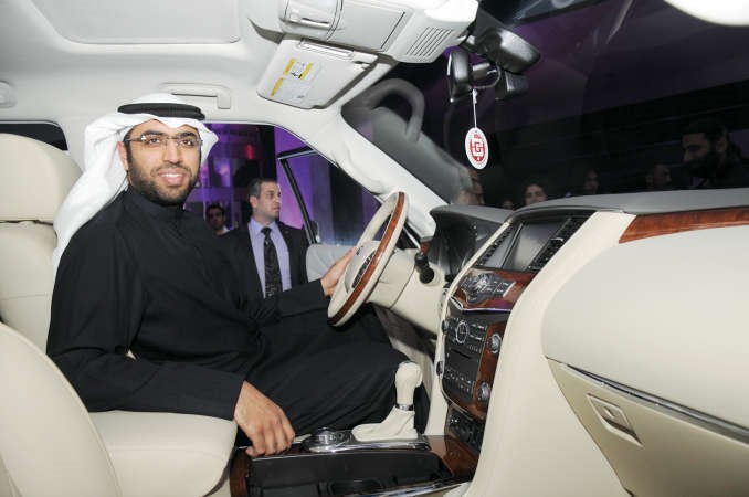 غازي البابطين مدشنا QX80 الجديدة 