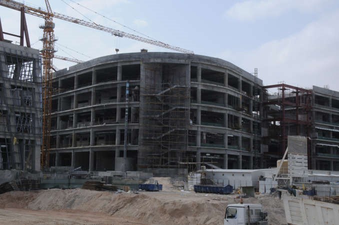 فريق البرنامج الإنشائي لـ «الأنباء»: العمل جارٍ لتنفيذ مشروع مدينة صباح السالم الجامعية والخطأ البشري غير المتعمد سبب اندلاع الحرائق 