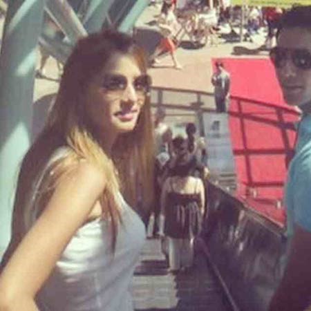 زينة تنشر صورة جديدة تجمعها مع أحمد عز.. شاهدها