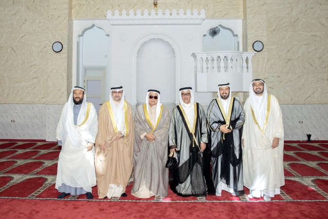 د ابراهيم الصالح وعدد من اعضاء الوفد في احد مرافق المشروع