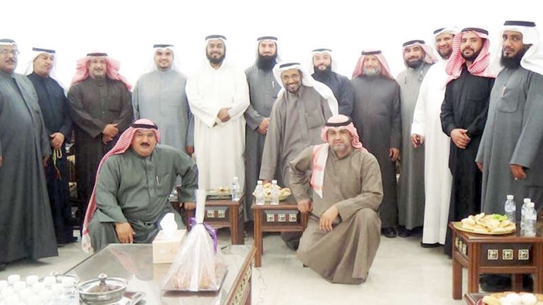 عدد من المشاركين في المحاضرة 