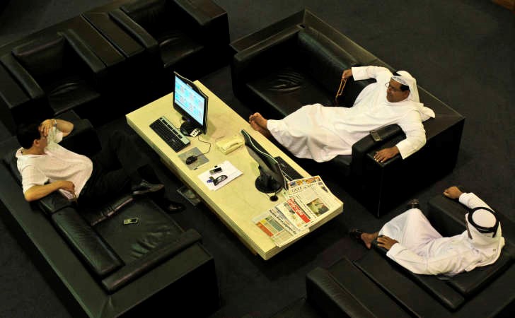 حالة ياس في صفوف المستثمرين في سوق دبي المالي بعد ان فقد مؤشر السوق 73 في وقت فقد فيه سوق ابوظبي 69 والكويت 21 وذلك على خلفية الانخفاضات الحادة في اسواق النفطاپ ﻿