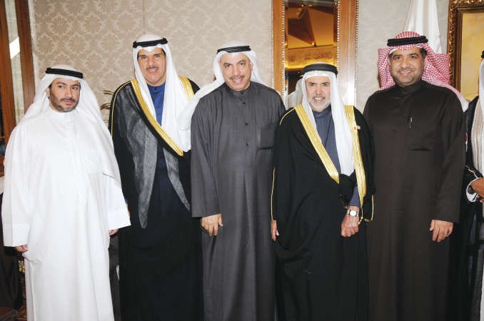 الشيخ سلمان الحمود وفيصل الشايع يهنئان﻿