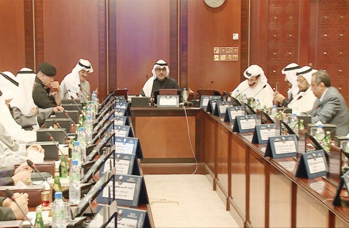 الشيخ احمد المشعل مترئسا اجتماع وكلاء وزارات الجهات الخدمية والادارية 