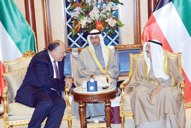 صاحب السمو الامير الشيخ صباح الاحمد مستقبلا وزير الخارجية المصري سامح شكري ﻿