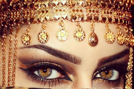 بالصور.. تعرف على "العمانية" صاحبة أجمل عيون ساحرة في العالم