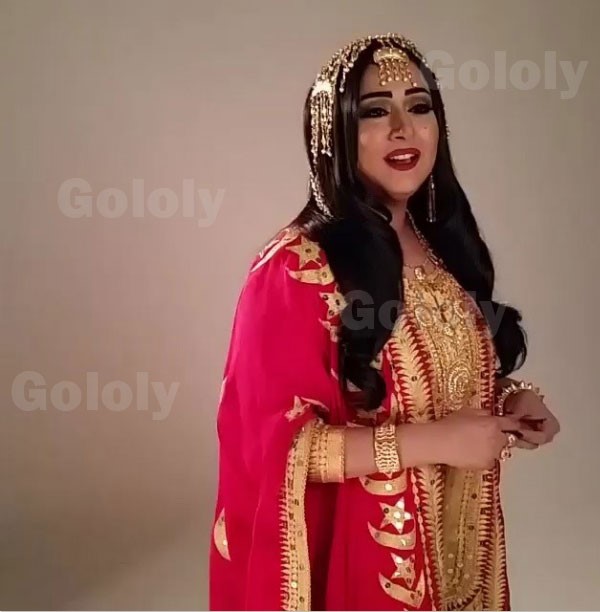 بالصور.. شيماء سبت تحتفل بالعيد القومي للبحرين بعباءة مميزة في جلسة تصوير خاصة
