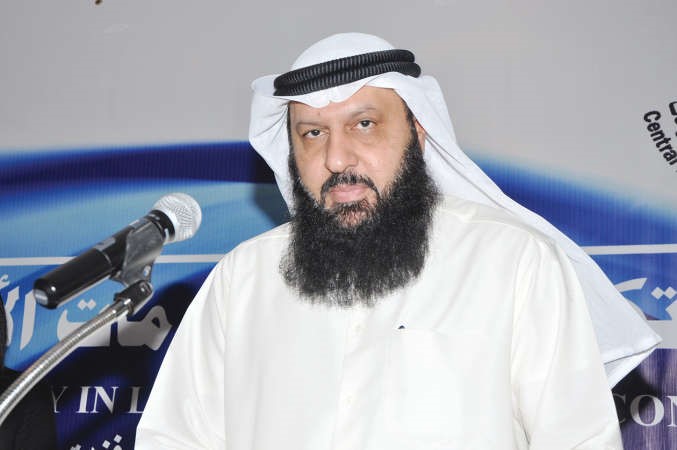 خالد العنزي متحدثا