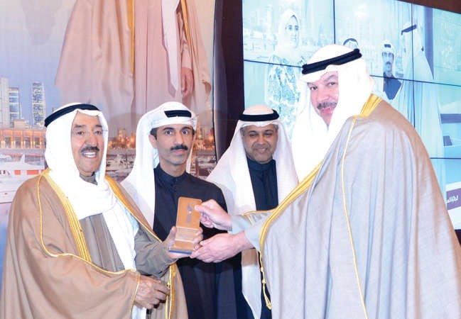 صاحب السمو الامير مكرما عبداللطيف السريع﻿