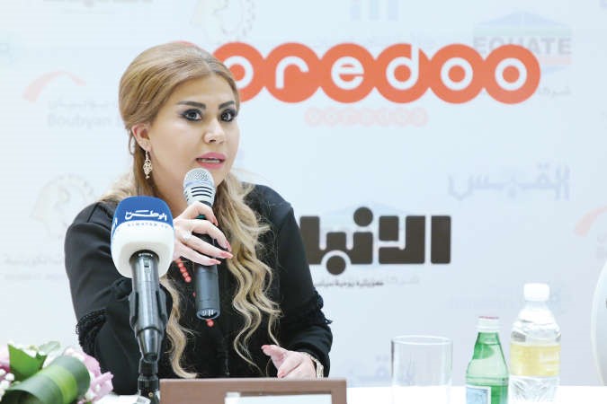فاطمة دشتي متحدثة خلال المؤتمر الصحافي