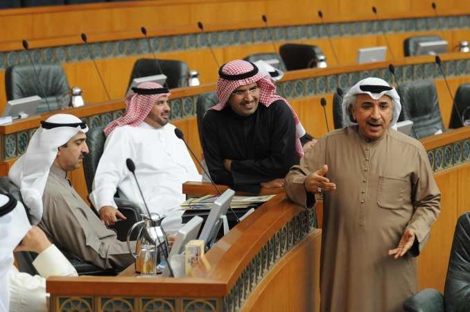 دعبدالحميد دشتي وسيف العازمي وحمدان العازمي وجمال العمر
