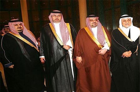 بالصور.. رئيس الهلال السعودي يحتفل بزواج ابنته للأمير محمد بن خالد بن فيصل
