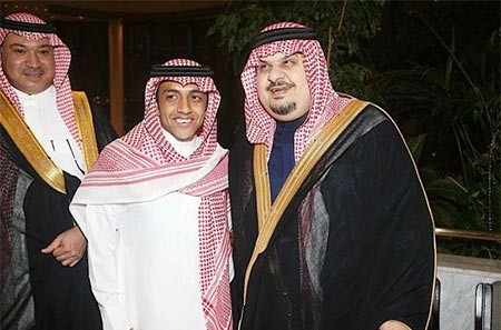 بالصور.. رئيس الهلال السعودي يحتفل بزواج ابنته للأمير محمد بن خالد بن فيصل