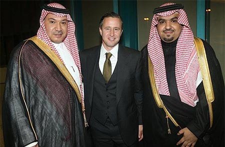 بالصور.. رئيس الهلال السعودي يحتفل بزواج ابنته للأمير محمد بن خالد بن فيصل