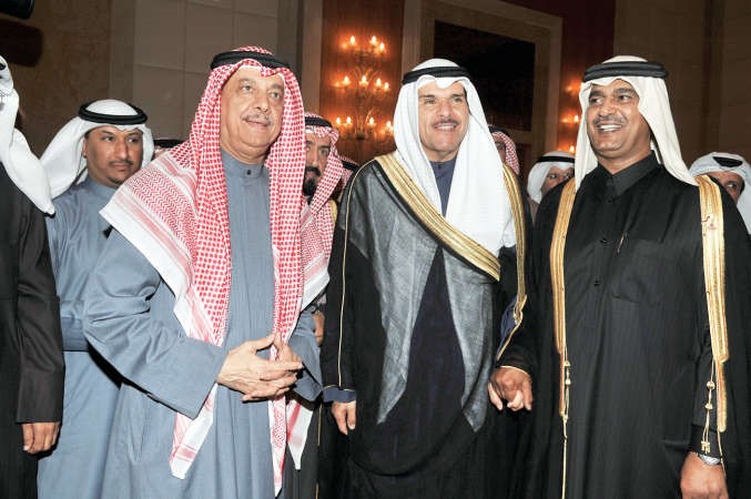 الشيخ سلمان الحمود يهنئ السفير القطري ﻿